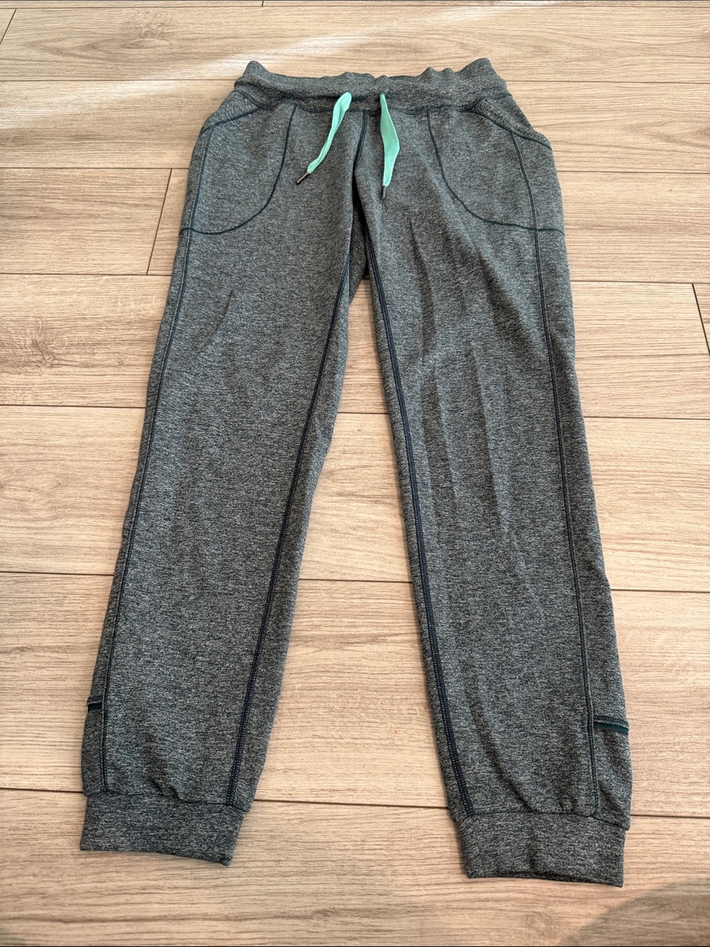 Lululemon Women’s Base Runner Pant III Size 6
